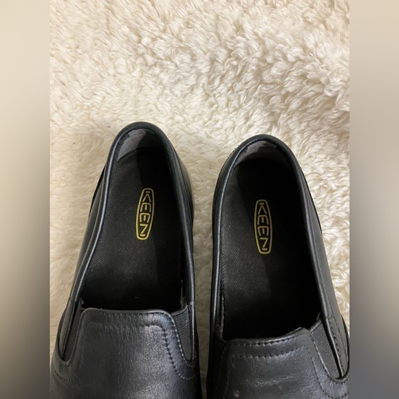 KEEN Black Leather Lorelai Slip-On Sneaker Size 6 - Picture 6 of 9